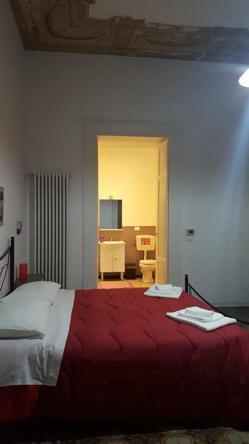Rest And Go Bed & Breakfast Palermo Exterior photo