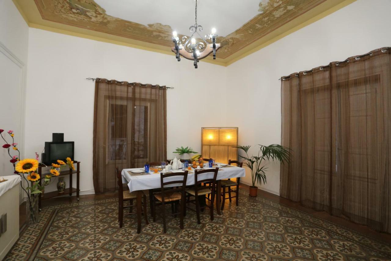 Rest And Go Bed & Breakfast Palermo Exterior photo