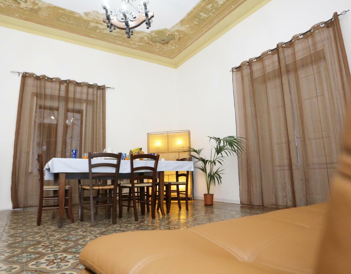Rest And Go Bed & Breakfast Palermo Exterior photo